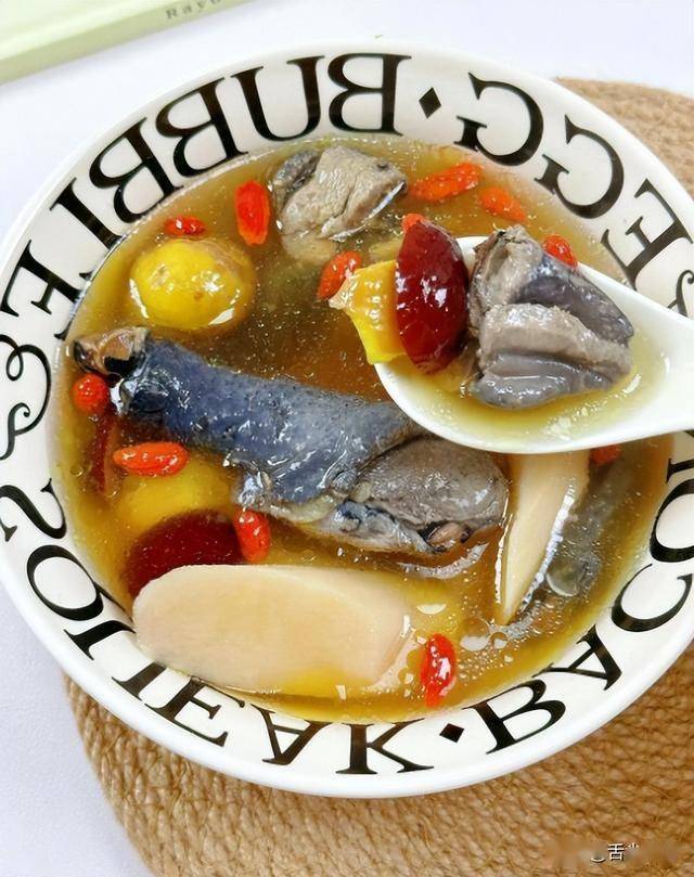 冬天进补，少吃寒凉生冷食物，建议多吃这四种升阳食物，补足阳气