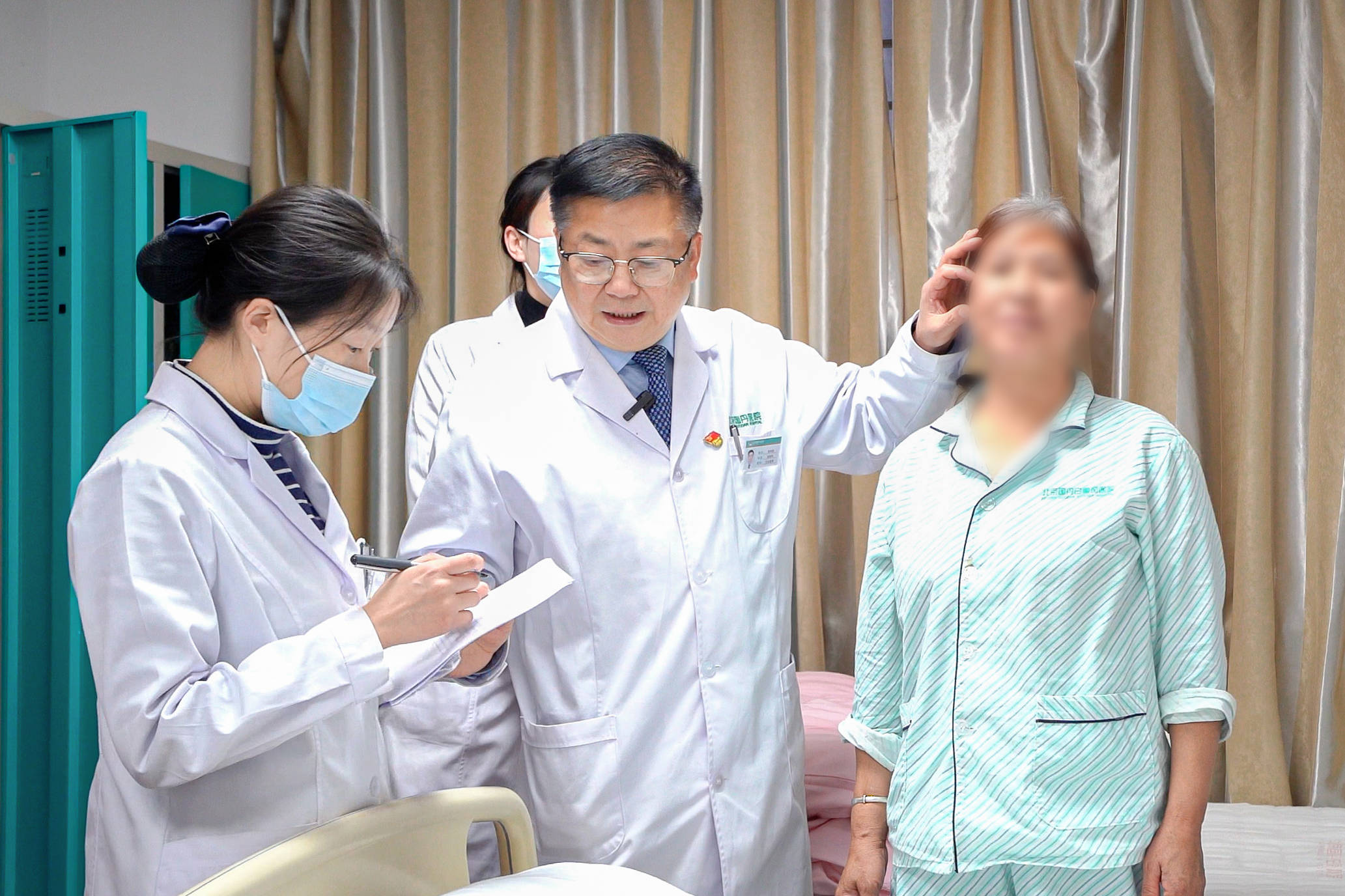 白癜风医生郑华国：白癜风治疗别心急！科学调理助力稳步复色