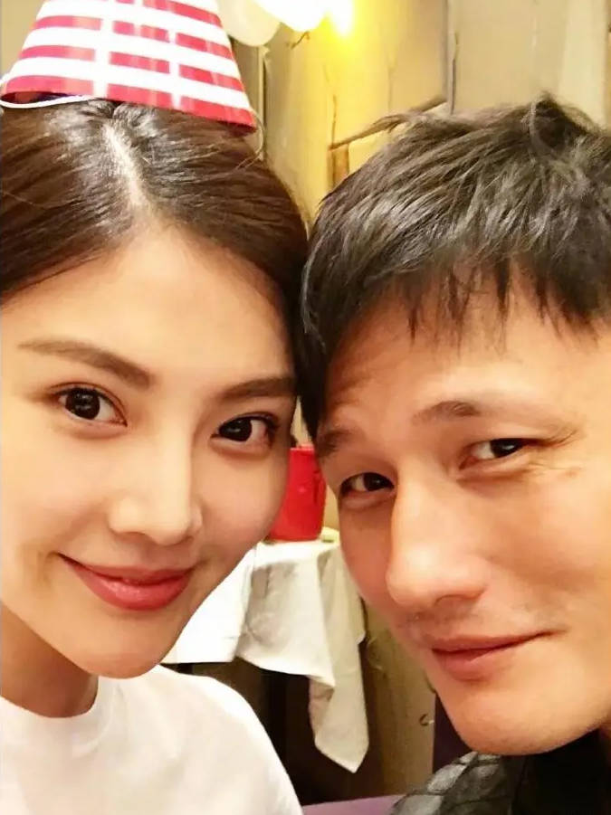 徐冬冬因家人病重紧急简化婚礼 强硬表态拒收任何礼金或礼品