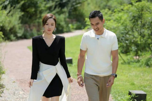 恭喜！TVB前花旦宣布复合，曾含泪控诉未婚夫太冷血，手术无人陪