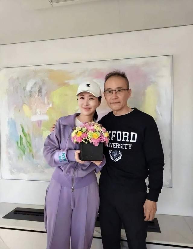 原创            田朴珺辟谣跟王石离婚，清空合影没啥深意，过往情史证真心