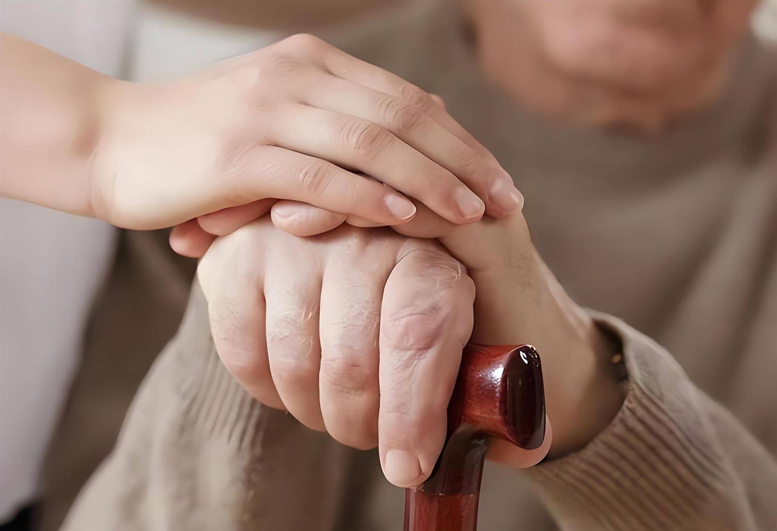 蔡英丽医生：10个帕金森早期信号，中了3个以上建议立即就医