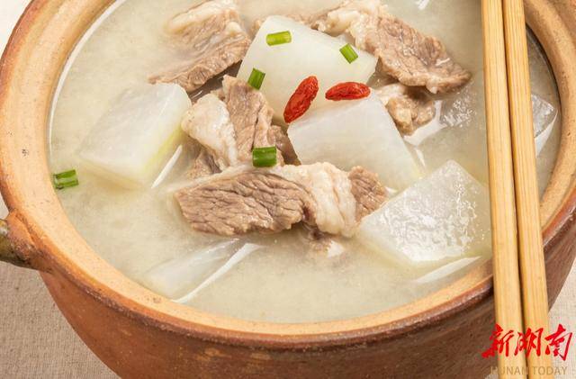 冬令调补 吃萝卜炖羊肉