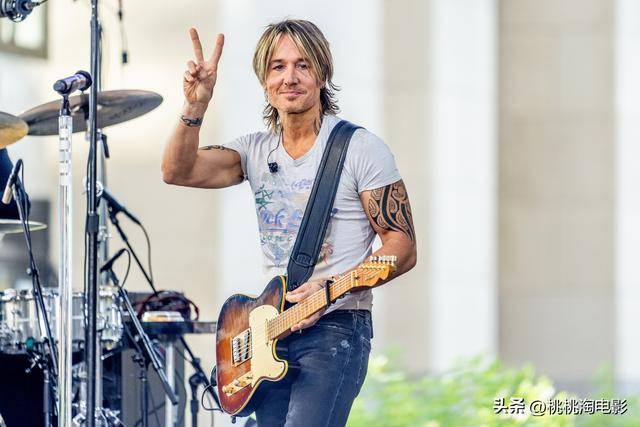 并非和平分手？知情人曝妮可·基德曼两女儿“倒戈”内情