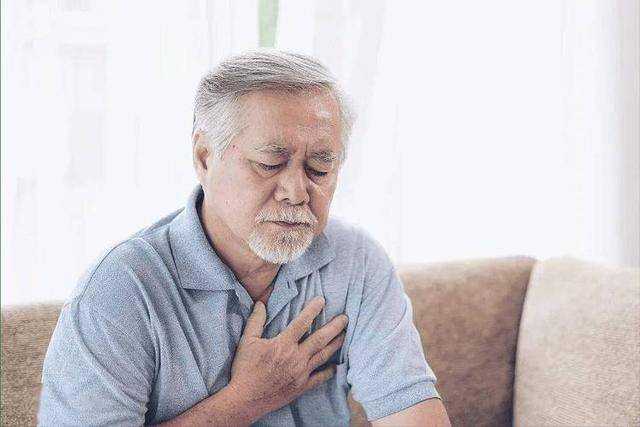 人不会无缘无故高血压！血液科医生：血压失控，背后会有5大原因