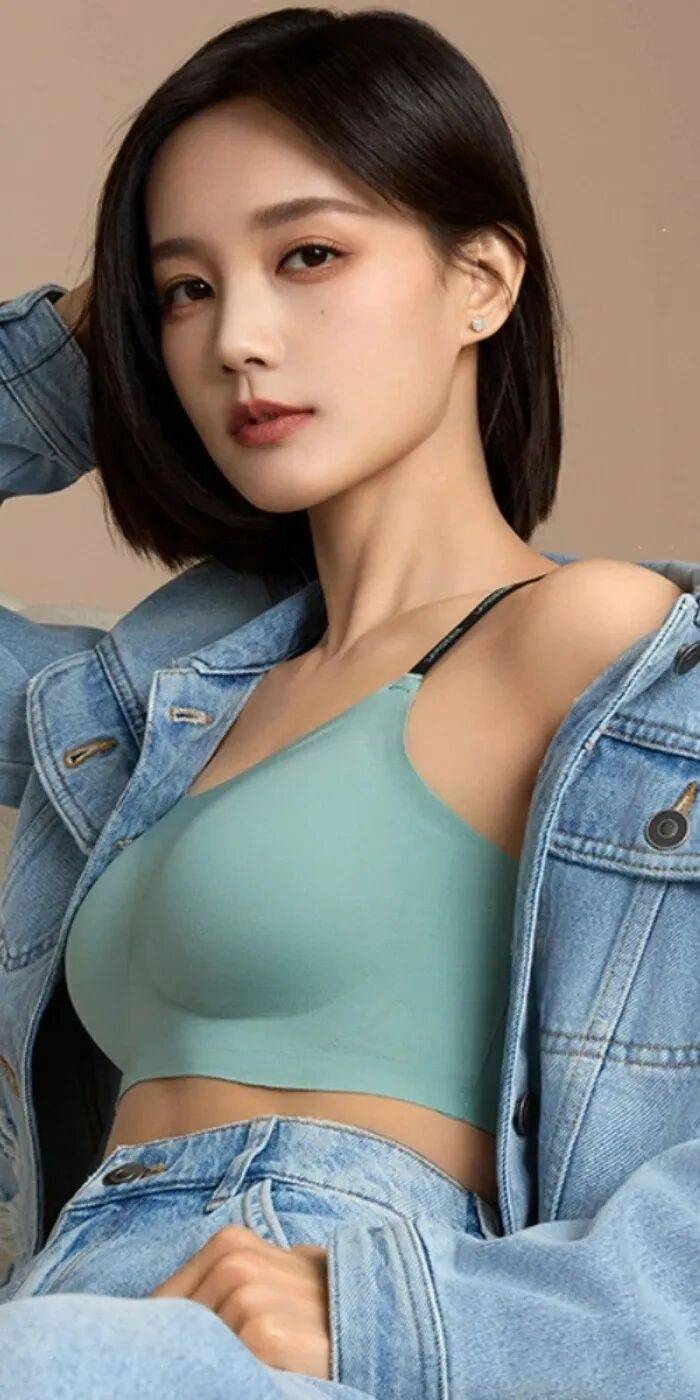 “黄蓉”李一桐各类靓丽写真美爆了！魔鬼身材性感火辣