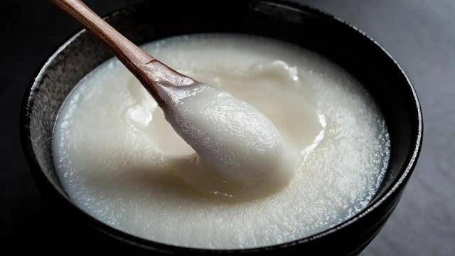 58岁阿姨炒菜必放猪油, 十年如一日, 医生皱眉：血管里流的都是油吗