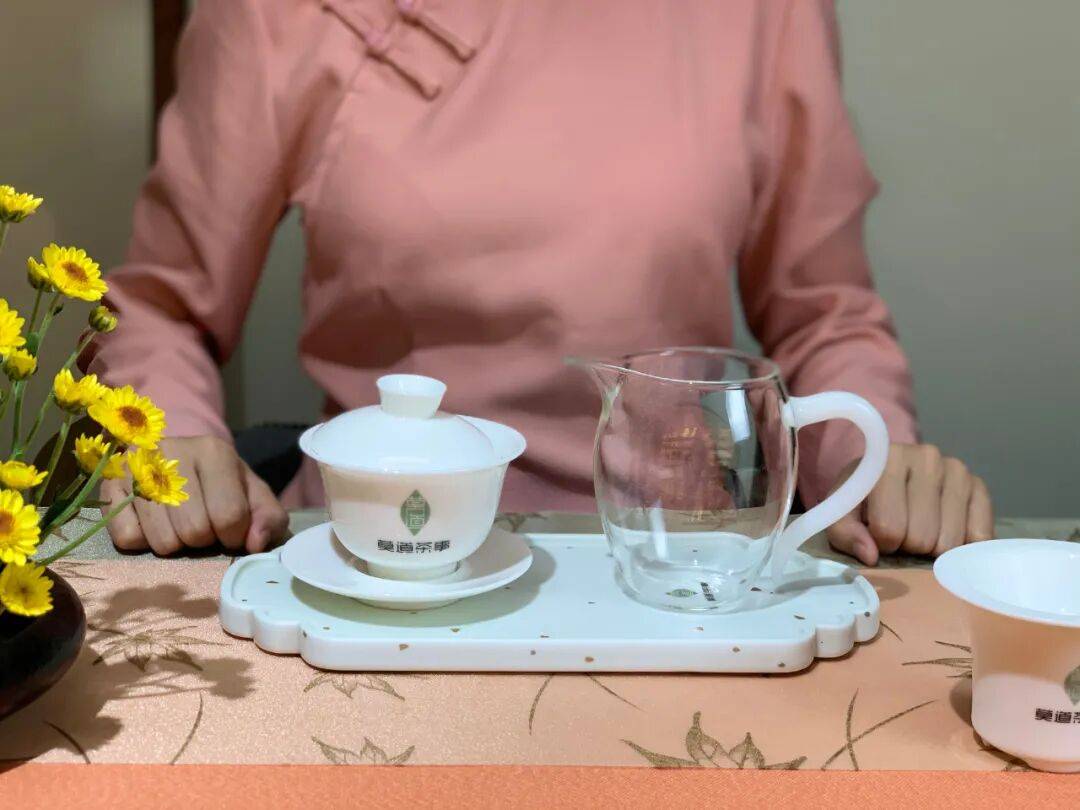 新年茶聚，从一杯好茶开始|莫道茶校公益茶课免费体验