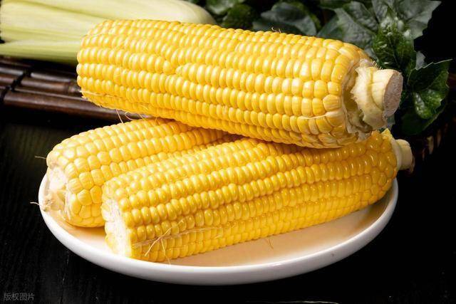 玉米再次被发现！医生发现：糖尿病患者常吃玉米，或出现4种变化