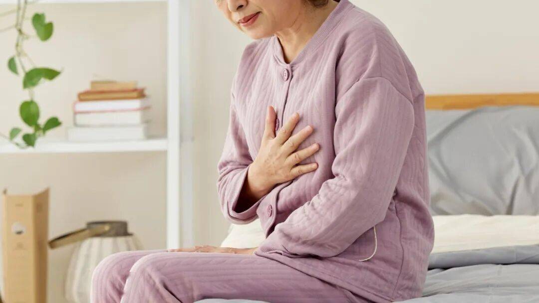 治疗后总是口干、心烦？这种小花，癌患可以这样用