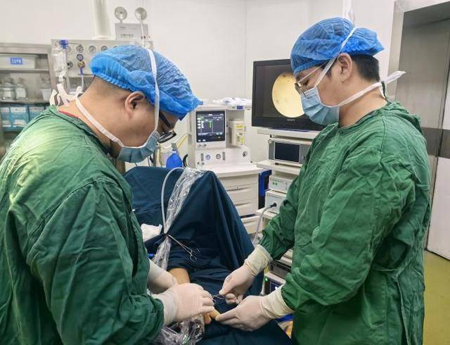 永州到郴州，姐弟俩的“手麻终点站”