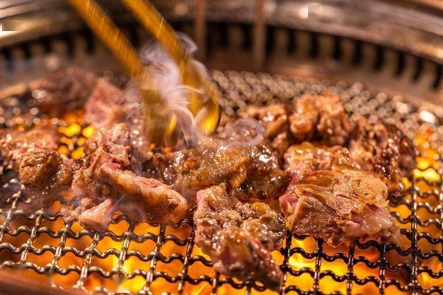 中国癌症高发，是长期吃肉引起的？劝告：这3种肉确实要少吃