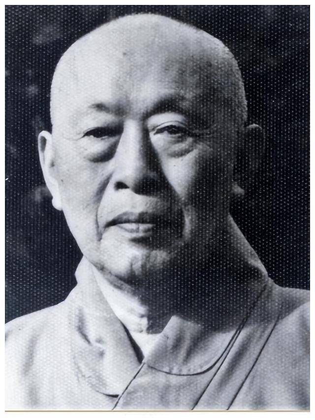 原创            1986年，钟国楚听说老首长还活着不顾年迈前去，临别赠送三言