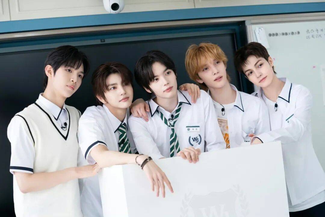 SMTR25预告照公开｜《换乘恋爱》5制作｜Hearts2Hearts出演《认哥》｜朴珍荣安宥真新综艺