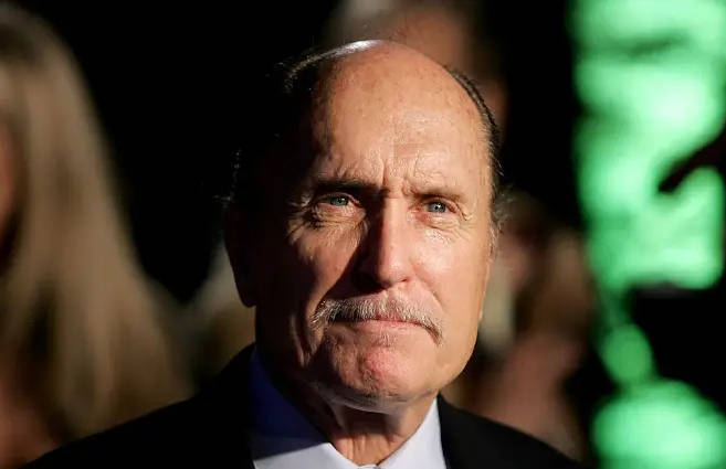 美国演员罗伯特·杜瓦尔去世享年95岁 曾出演《教父》等作品