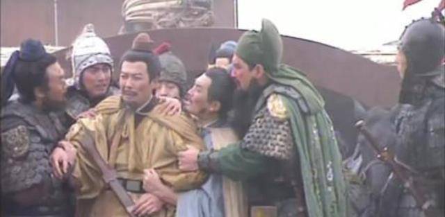 原创            十万百姓跟随刘备逃亡，被曹操追上后，这些百姓被曹操杀了吗？