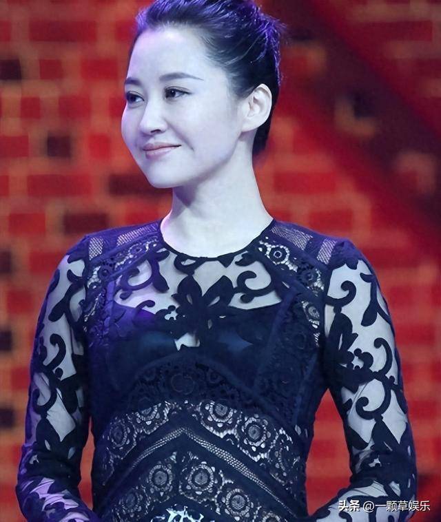 原创            许晴57岁单身住亿元房，网上说她风流成性，可她到底做错了什么？