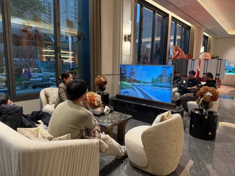 上海楼市“新七条”落地当天：两类群体咨询升温，有房东重新挂牌