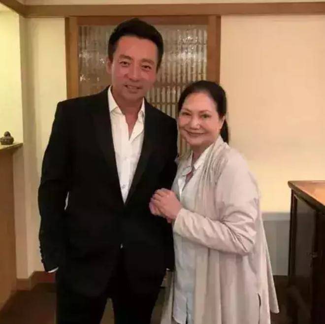 原创            具俊晔不要大s遗产，也不送给s妈，为啥拱手送给汪小菲