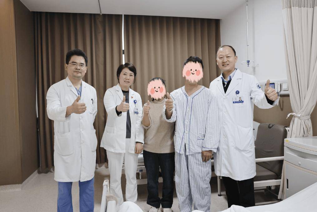 “再也不敢吸烟了”，30岁小伙突发脑梗！医生：这些年轻化信号必须警惕