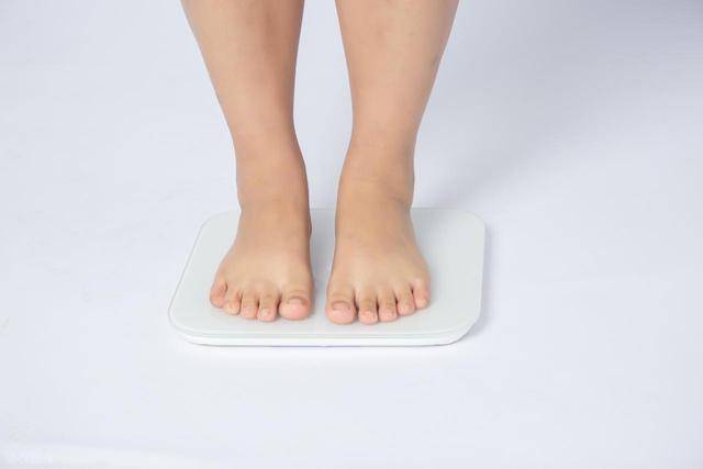 减肥期间，出现这6个症状，意味着你正在瘦下来！