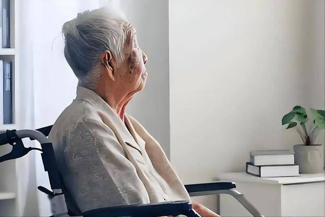 老人一旦到了75岁，就算身体比较健康，平时也要注意这5个细节！