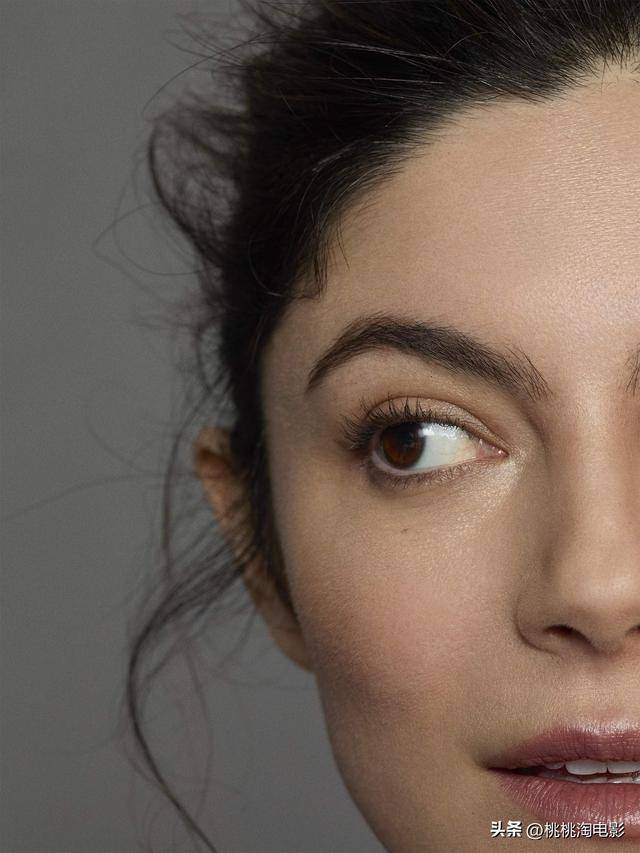 35岁靠《壮志凌云2》逆袭，好莱坞实力派大青衣的进阶之路