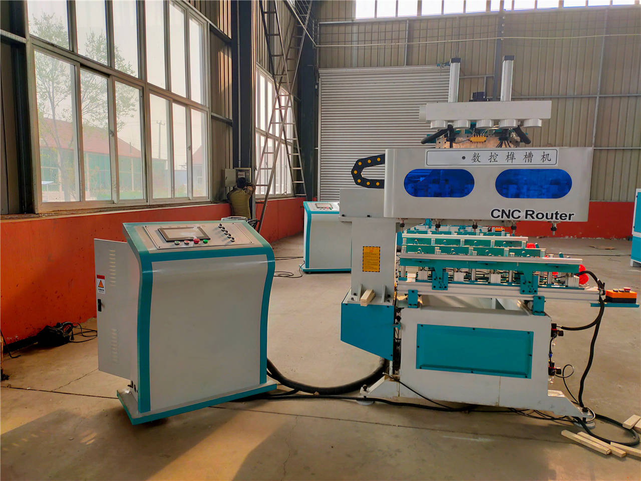 木工铣槽机 全自动数控打孔机科技制造