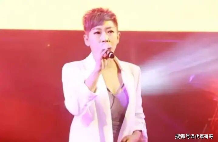 原创            台湾女歌手蓝薰不幸去世，年仅49岁，死因曝光让人惋惜