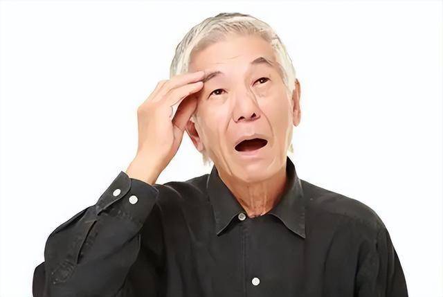 大脑开始萎缩时，身体一般会出现这3种反应，一起来了解下！