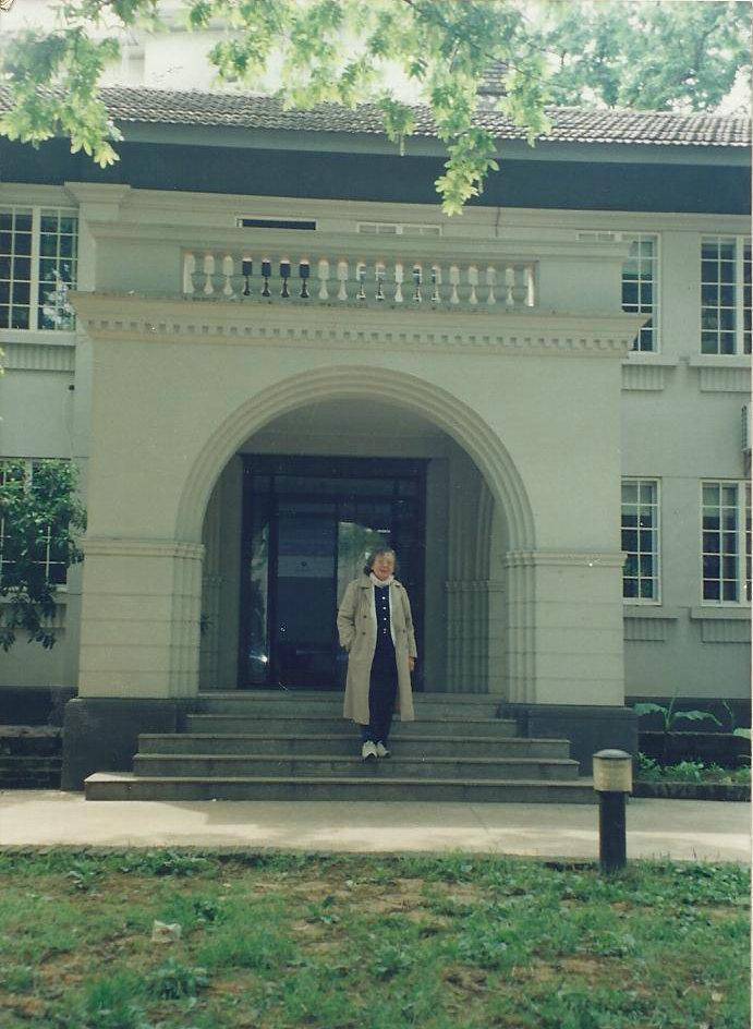 健在百岁家母新书《南史自述》问世