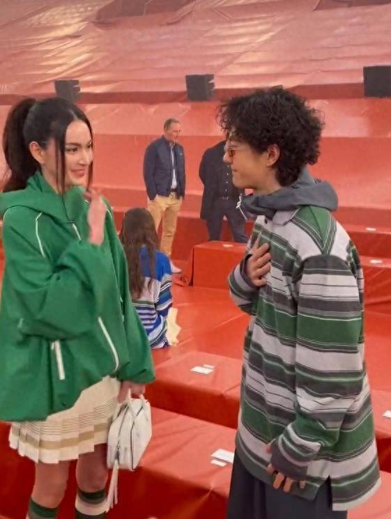 原创            恭喜泰国女星Mai！追星成功获王一博同框合照，现场秒变小迷妹