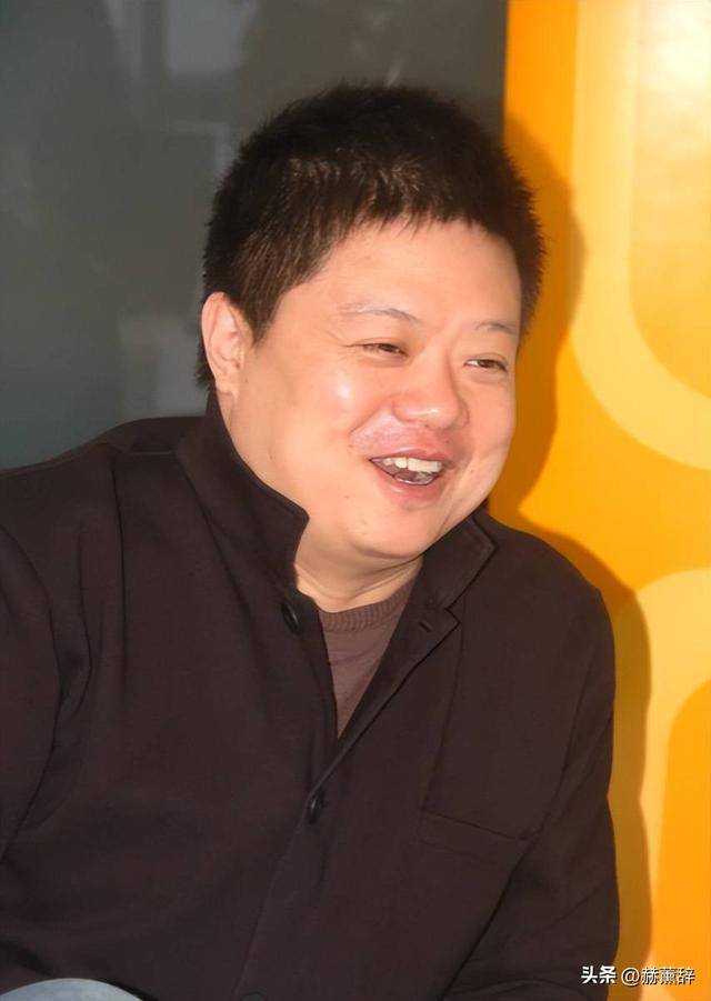 原创            违背父亲意愿，执意成央视名嘴，娶央视主持为妻，如今已是大老板