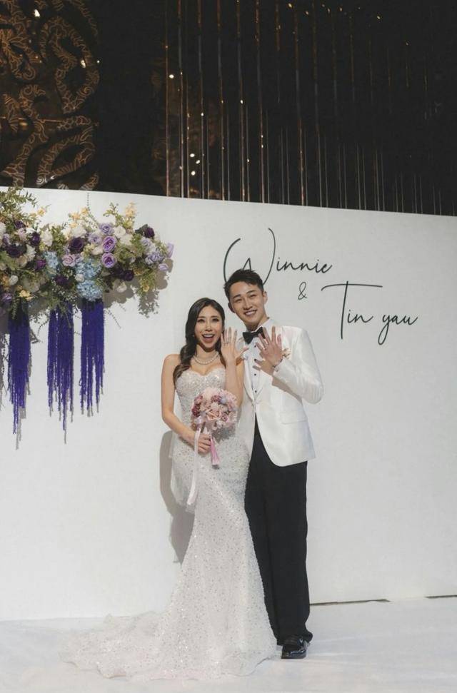 恭喜！TVB帅气小生宣布第一胎孩子性别，去年底毫无预警结婚