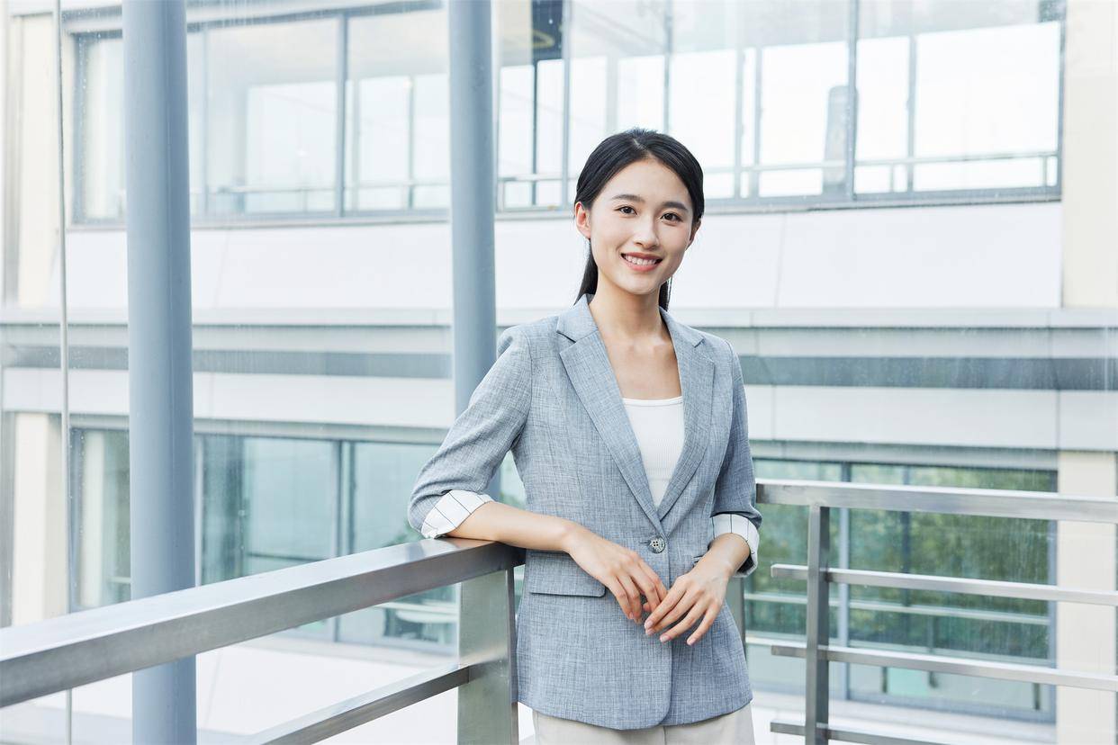 原创            已婚男女暧昧不清，最直接的诉求，无非就是这个