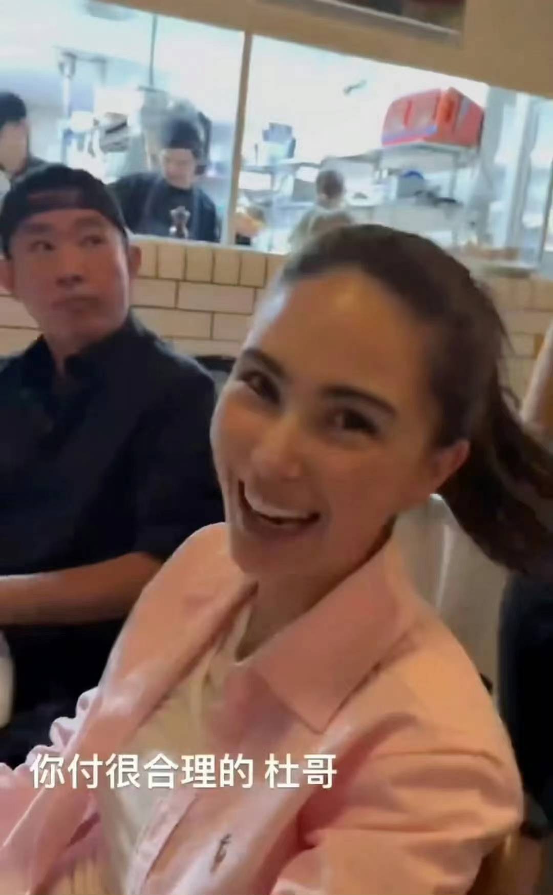 原创            周杰伦社交账号晒老婆昆凌，“JH恋”CP粉破防了