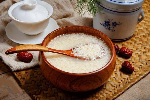 醪糟再次成焦点！医生：高血糖患者常吃醪糟，或出现3改变