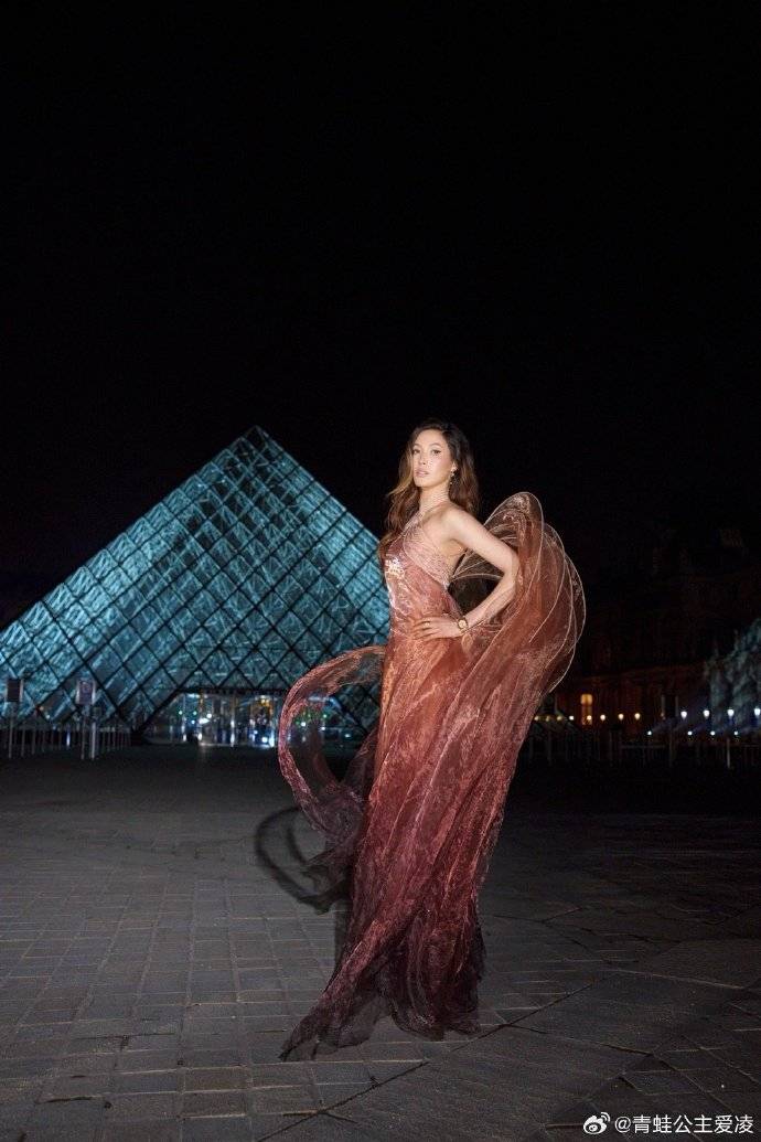 组图：谷爱凌晒写真照 时尚表现力夯爆了