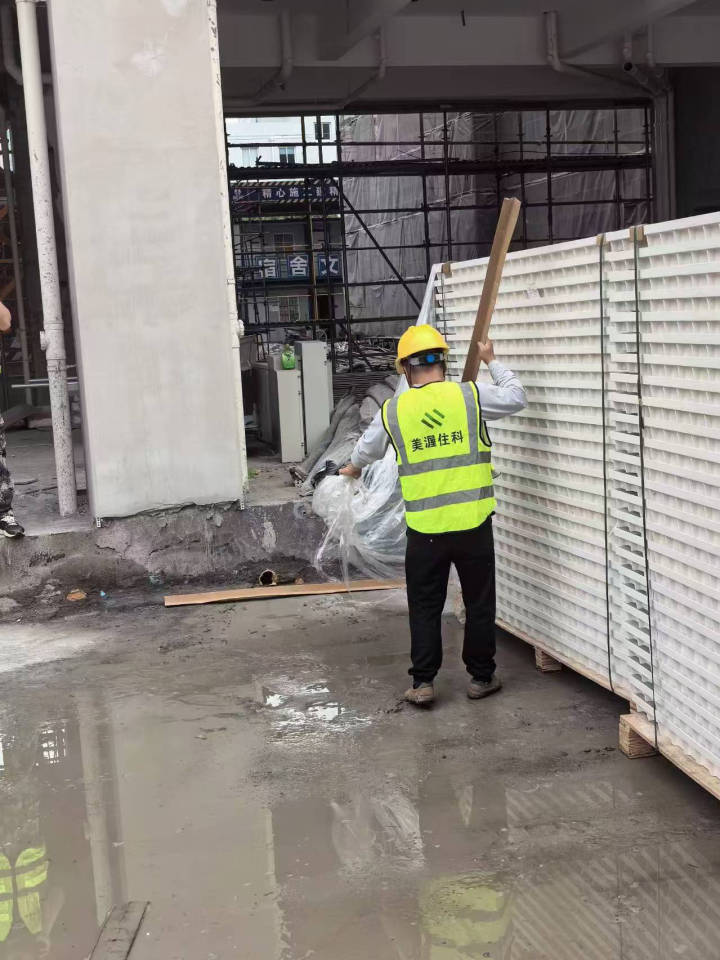 集成淋浴房应用于高端公寓项目实景