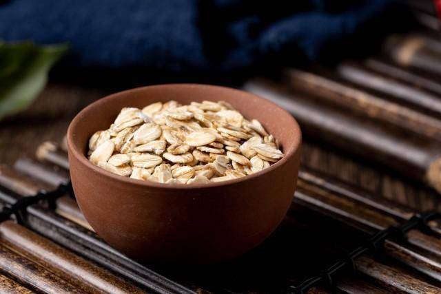 内科提醒：常吃燕麦对血脂血糖的影响，建议抽一分钟看看