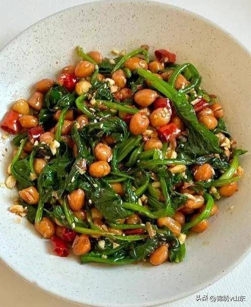 提醒中老年人，春天养肝多吃这8样，比吃补药强多了