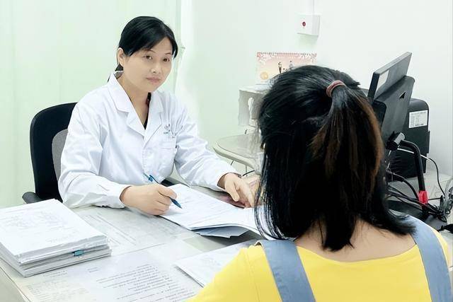 30岁女子患有巨阴症，能不能怀上小孩？医生：主要看4个方面