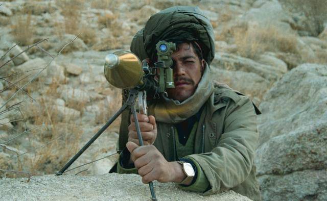 原创            空袭首都直接斩首，巴方忍无可忍，宣布全面战争，专打印度殖民地！