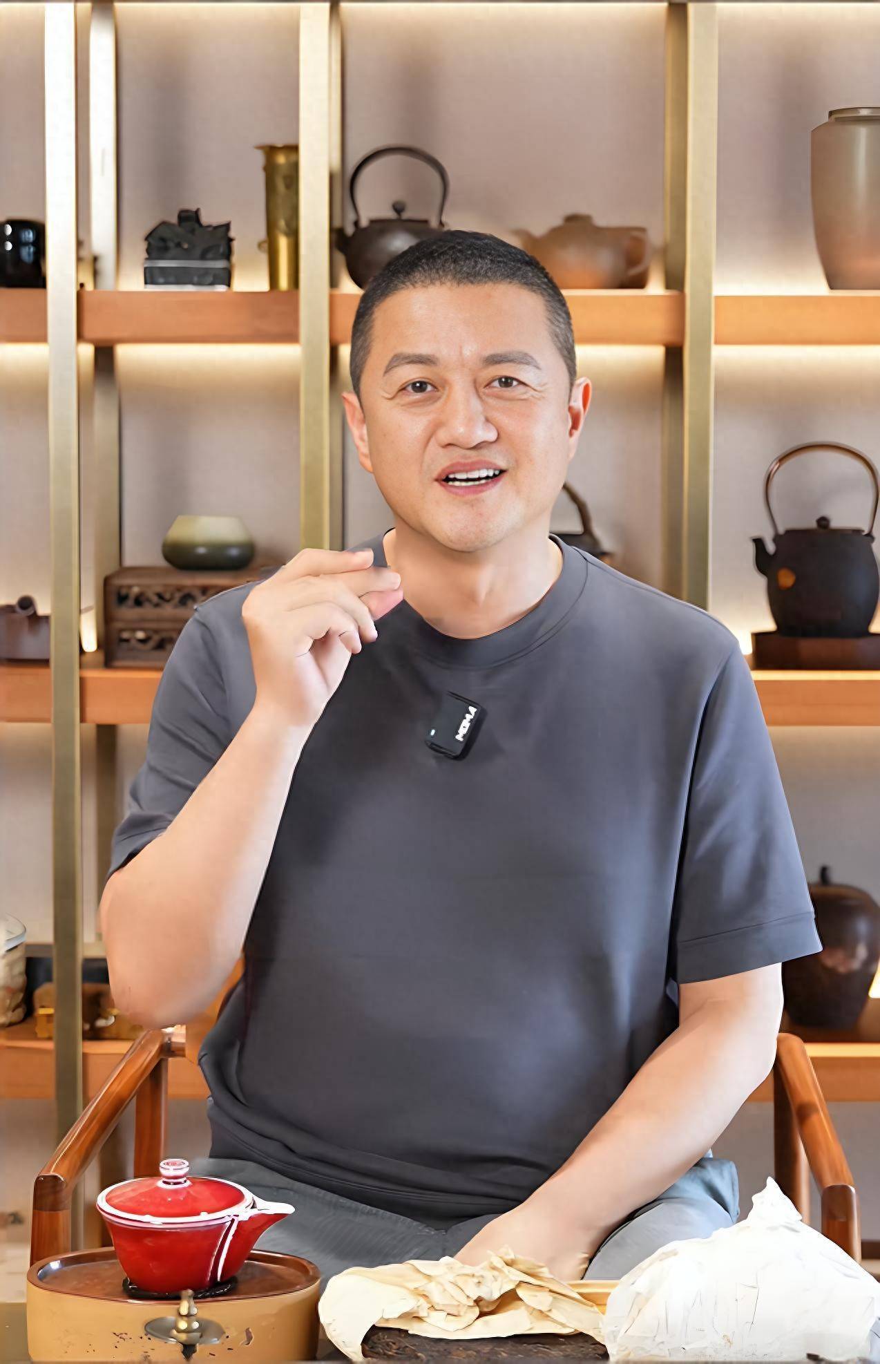 原创            李亚鹏过元宵节，送给妈妈的礼物，没花钱却暖化了母亲和网友的心