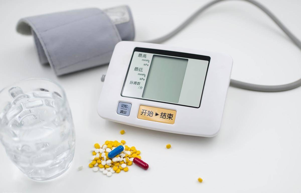 原创            老年人餐后血压降低，是什么情况，降压药需要调整吗？