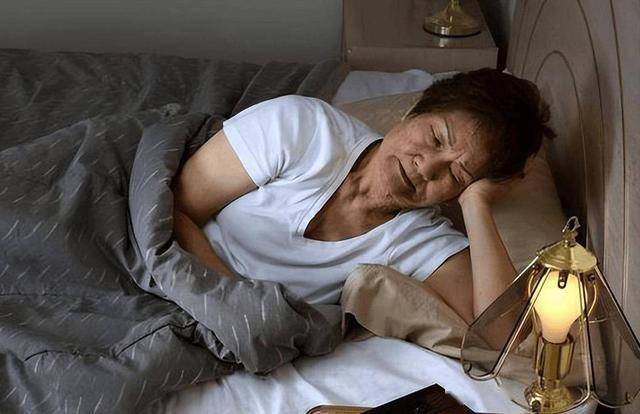 外阴癌都是拖出来的？身体出现3种异常信号，别视而不见