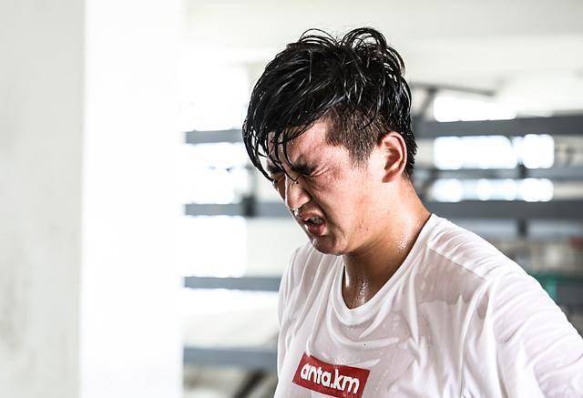 动不动满头大汗，身体哪里出了问题？中医分析4种原因