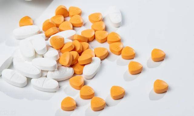 他汀，阿司匹林，依折麦布，降压药，4种药服药时间如何安排？