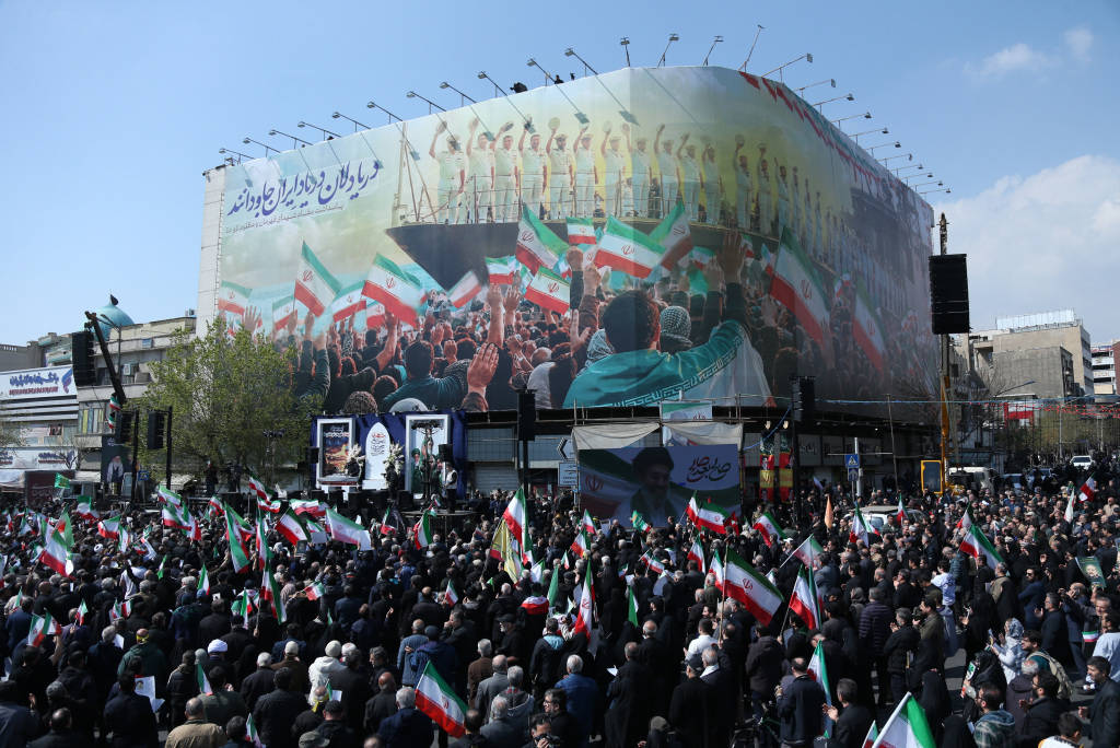 美国考虑对伊朗增兵登陆伊朗沿海地带，战事或将进入新阶段