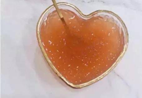 想要皮肤好食补很重要，常吃4种小甜羹素颜红光满面